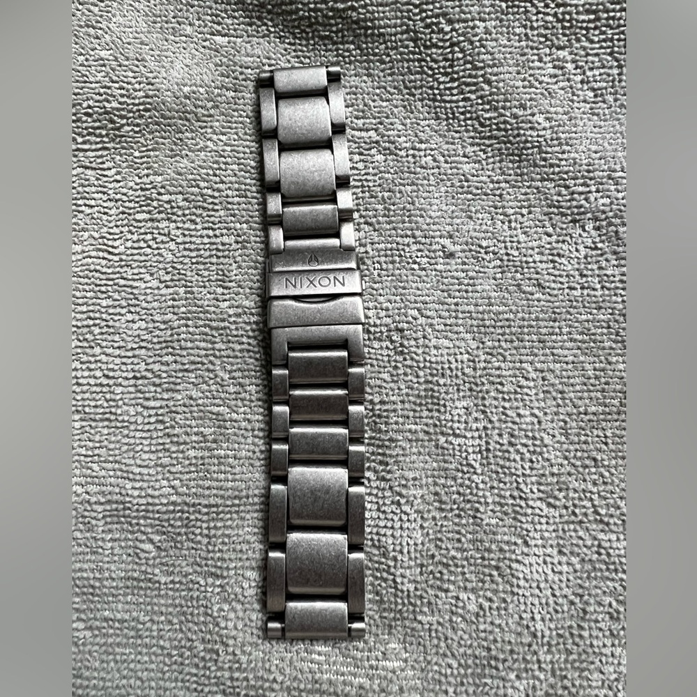 Nixon 51-30 ss watch braclet 25mm